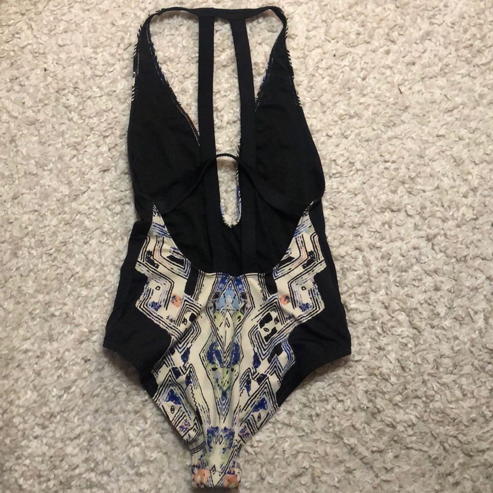 Geometric Plunge One Piece Swimsuit